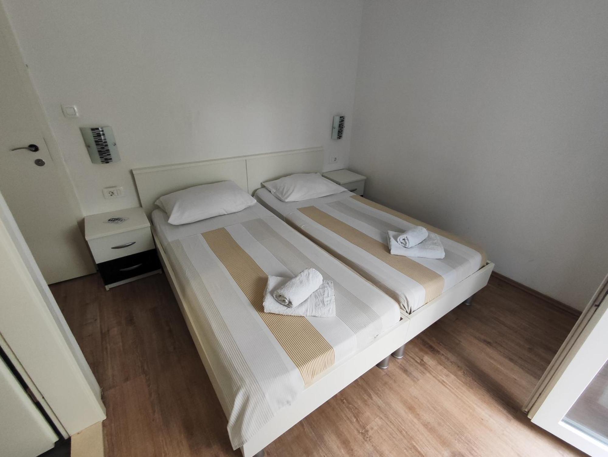 Zoric Apartments & Rooms 2 Dubrovnik Extérieur photo